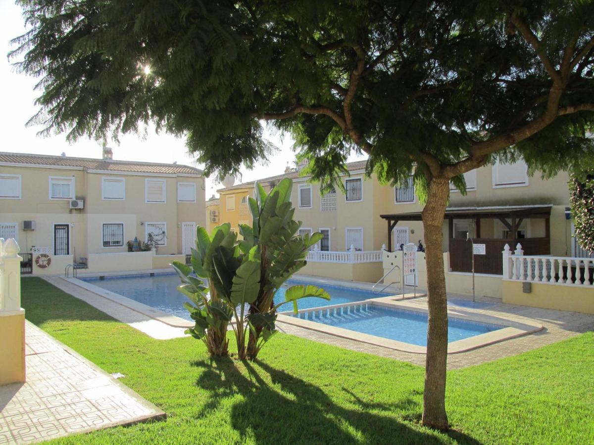 Casa Los Cerezos Villamartin  Eksteriør billede